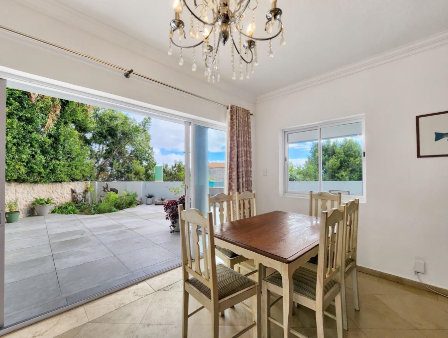 To Let 3 Bedroom Property for Rent in Camps Bay Western Cape